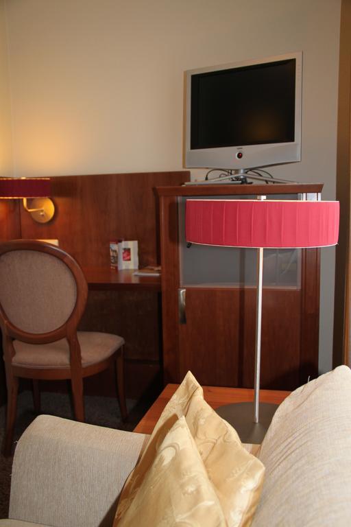 Buskes Hotel Steinfoerde Wietze Room photo