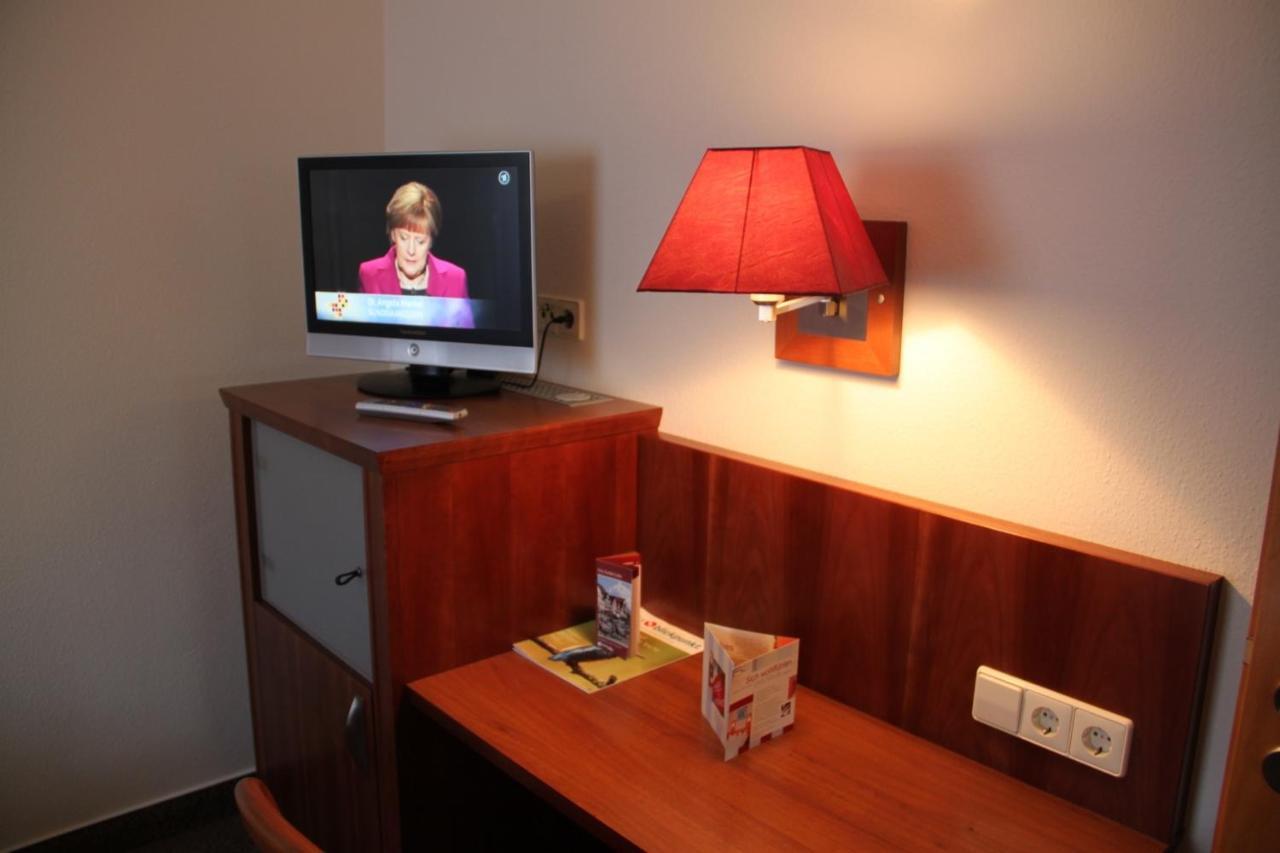 Buskes Hotel Steinfoerde Wietze Room photo