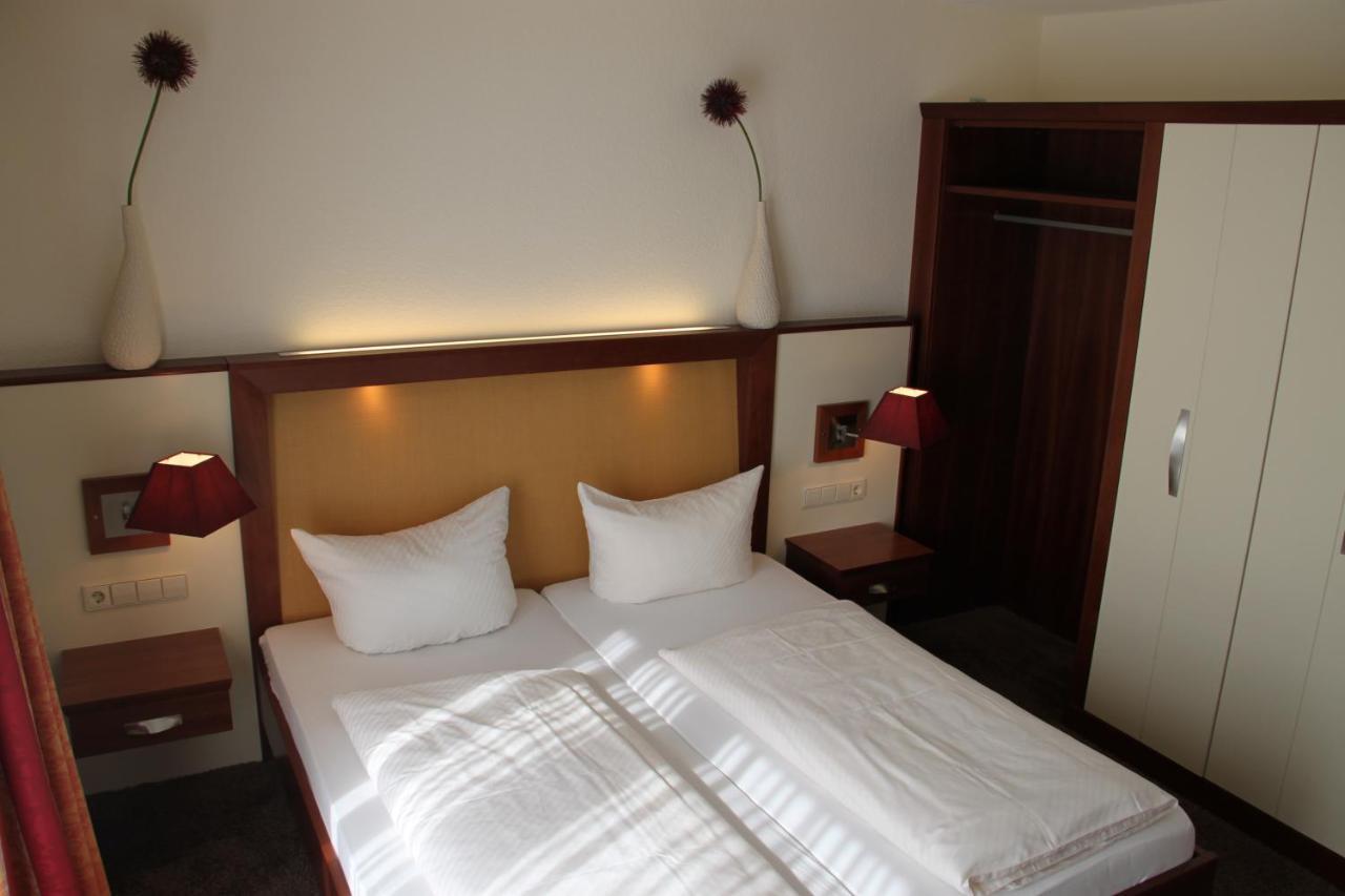 Buskes Hotel Steinfoerde Wietze Room photo